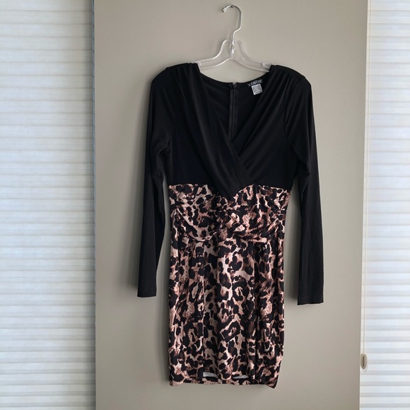 💫🌟 HOST PICK🌟💫 Bodycon Leopard Dress - Picture 5 of 12